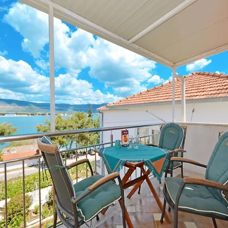 Aurelija- 20m From * Trogir