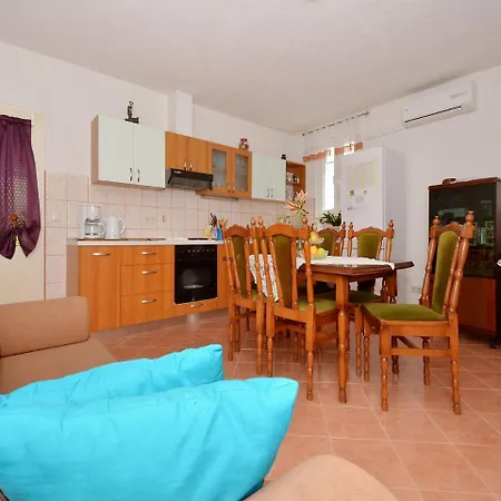 Apartmán Aurelija- 20m From