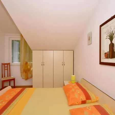 Apartment Aurelija- 20m From Trogir