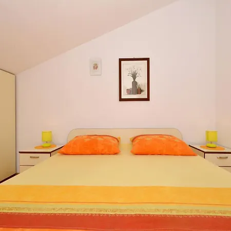 Aurelija- 20m From Apartment *