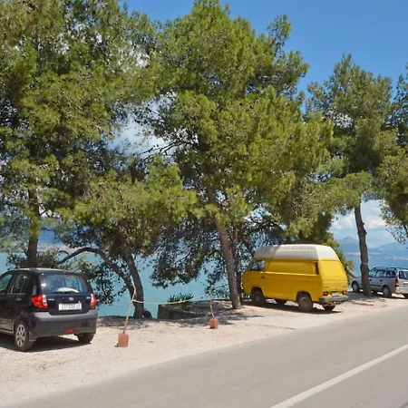 Aurelija- 20m From Apartment