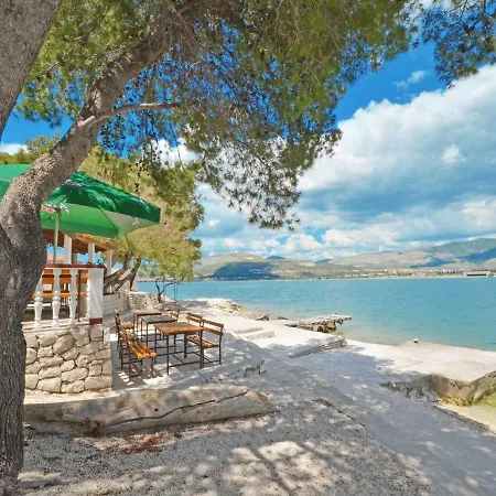 Apartment Aurelija- 20m From *